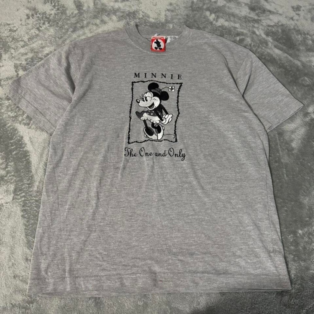 VTG Disney‎ Minnie Mouse 90s Size Medium Graphic Tshirt Embroidered